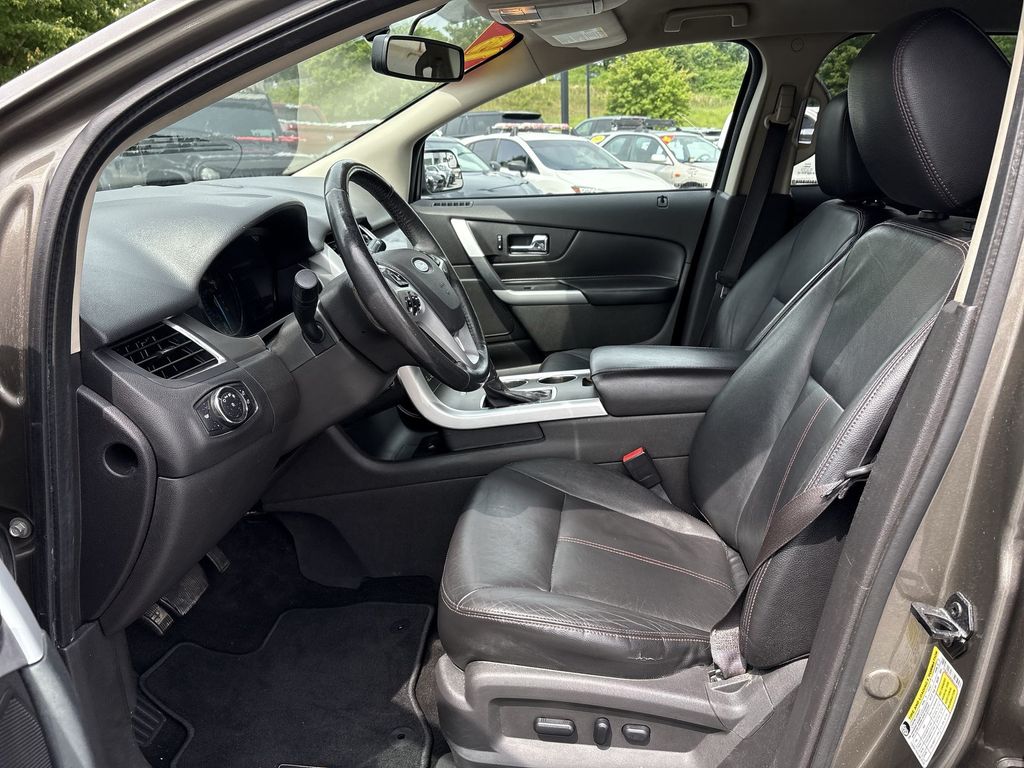 2013 Ford Edge SEL photo