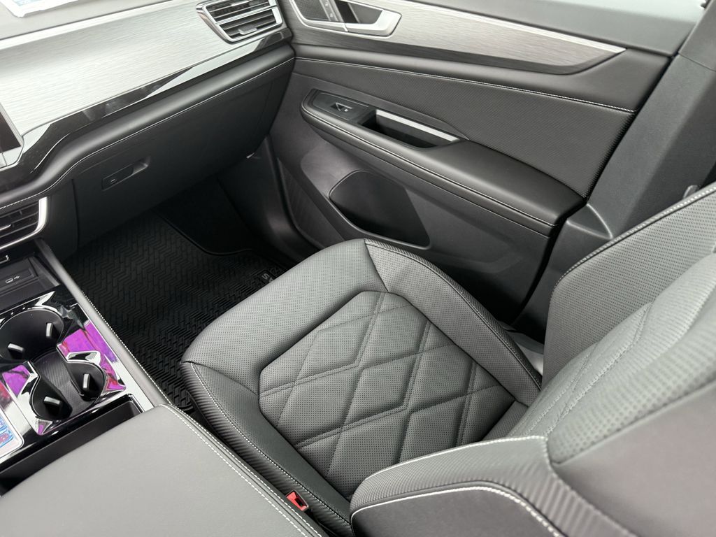 2026 Volkswagen Atlas Cross Sport 2.0T SE w/Technology Silver at DeMontrond Auto Country