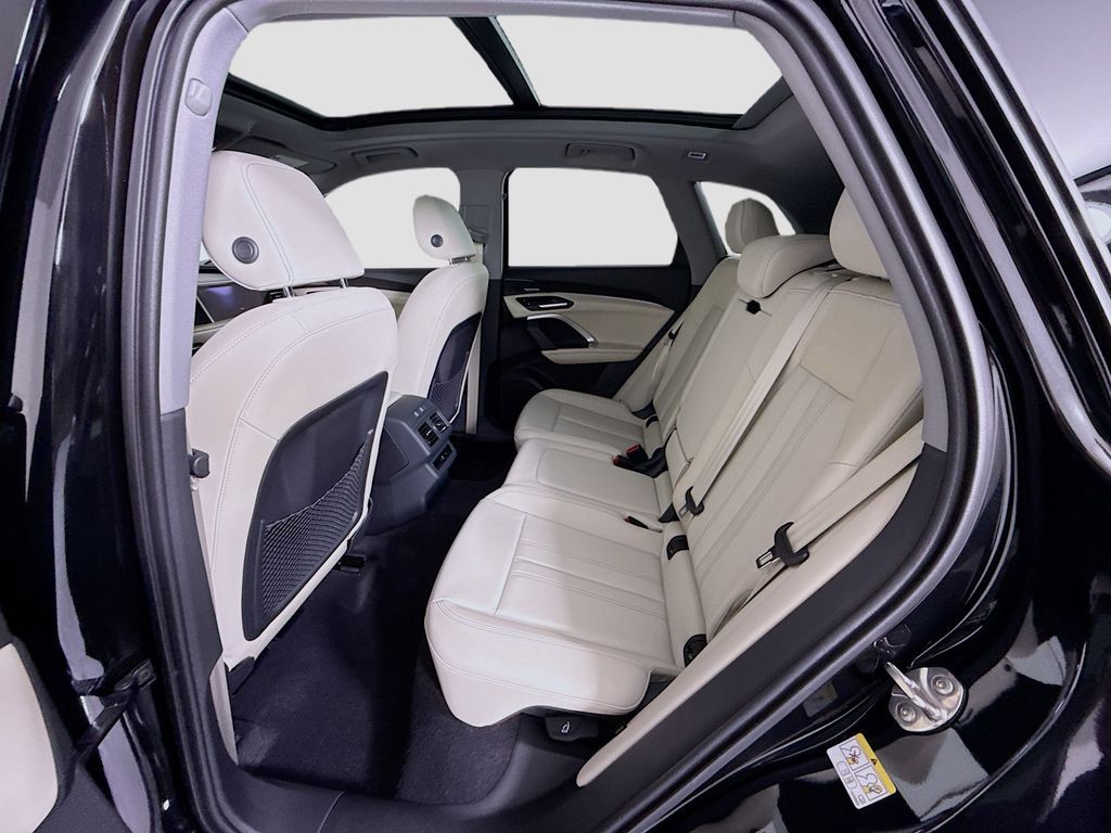Thumbnail: 2026 Audi Q5 - 23
