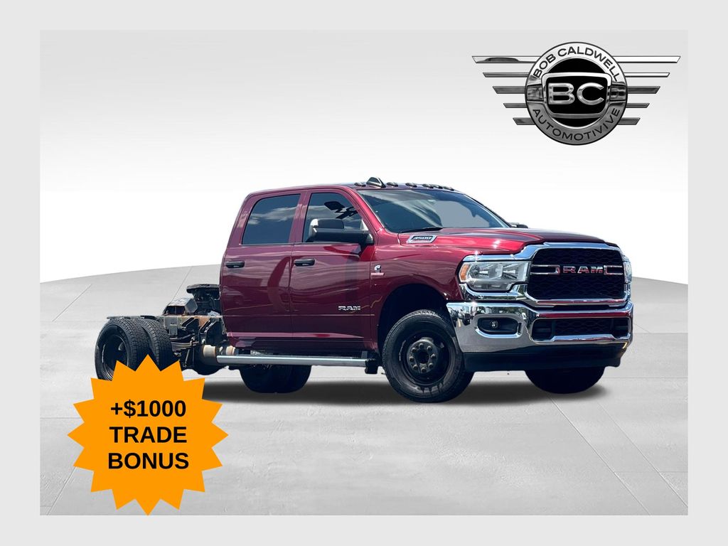 Delmonico Red Pearlcoat 2022 RAM 3500 Chassis Pickup Truck Four-Wheel Drive 6-Speed Automatic