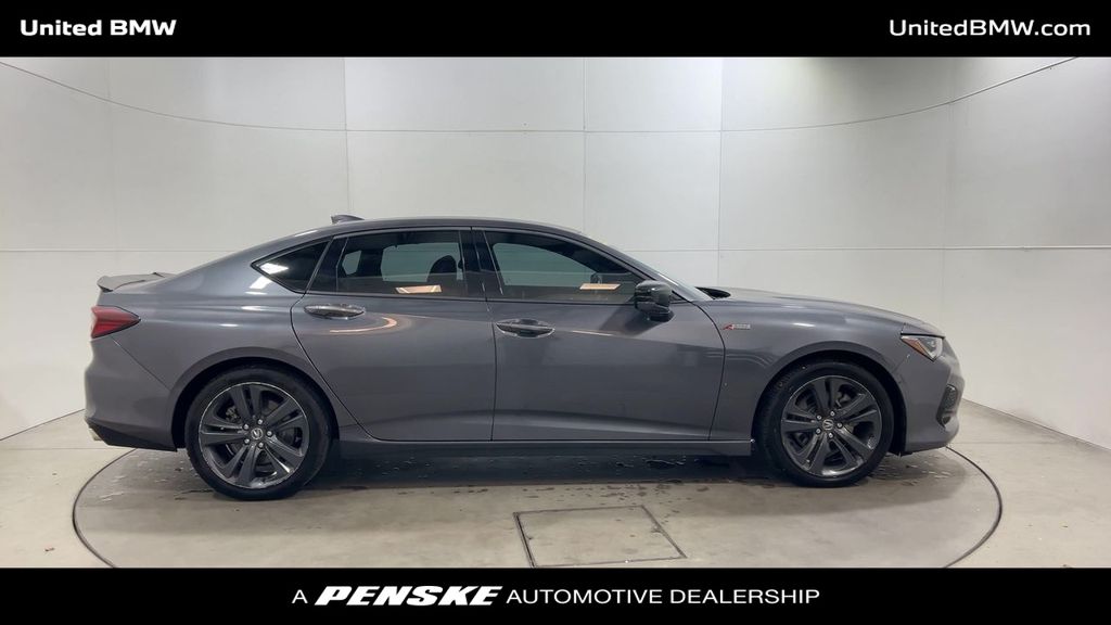 Thumbnail: 2022 Acura TLX - 9