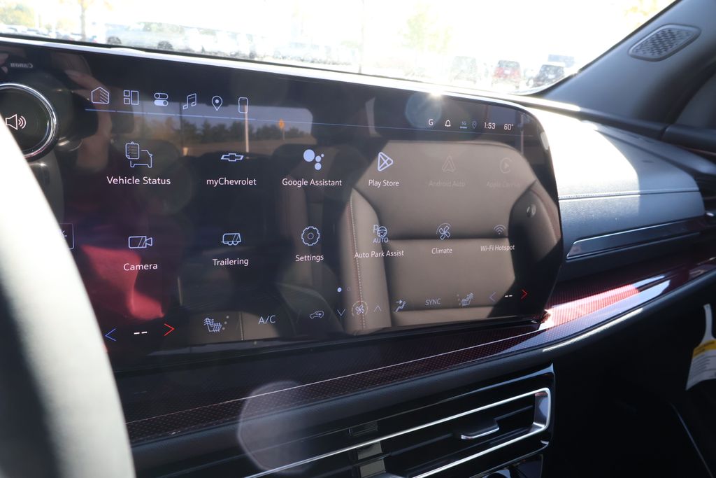 Thumbnail: 2026 Chevrolet Traverse - 26