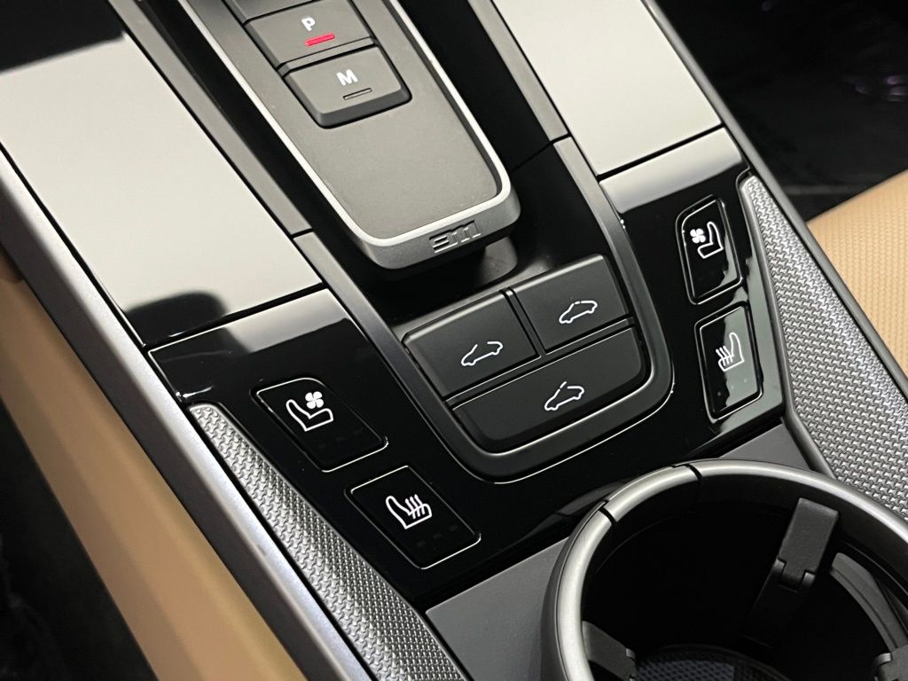 Thumbnail: 2024 Porsche 911 - 17