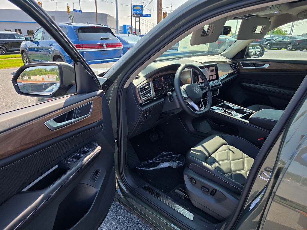2026 Volkswagen Atlas 2.0T SE w/Technology - 10