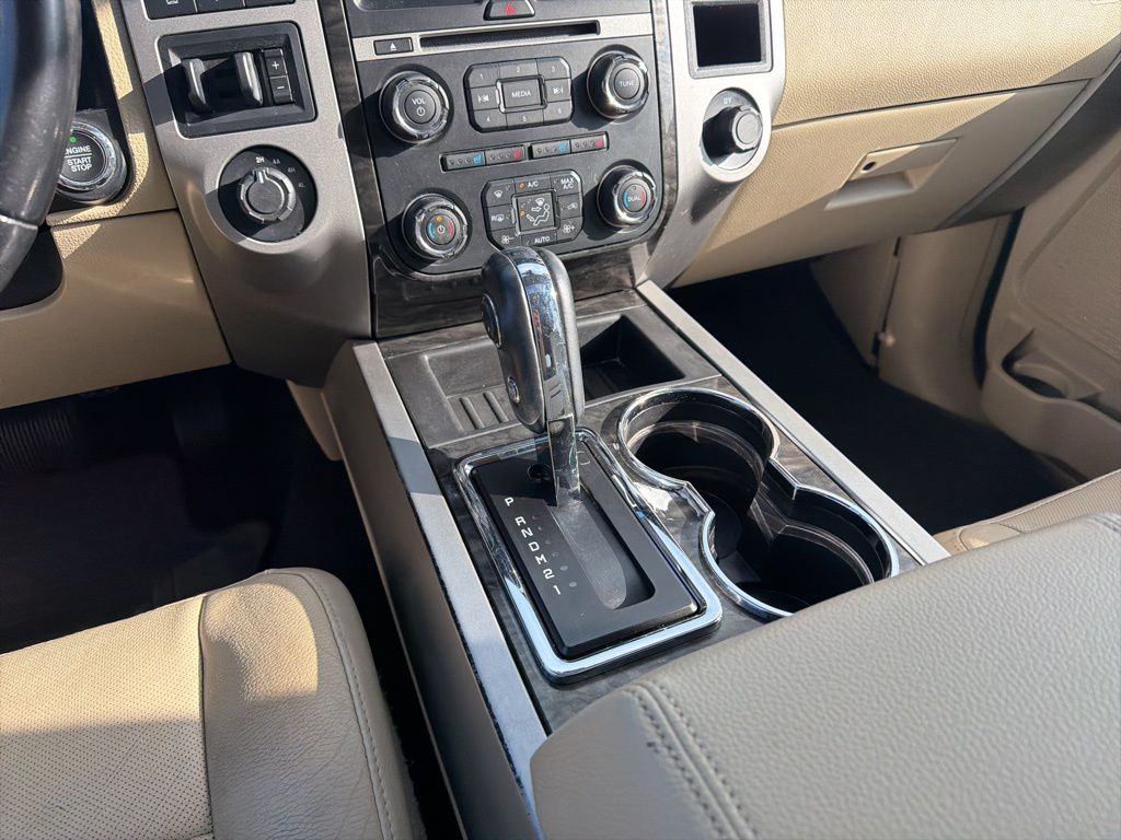 Thumbnail: 2016 Ford Expedition - 17