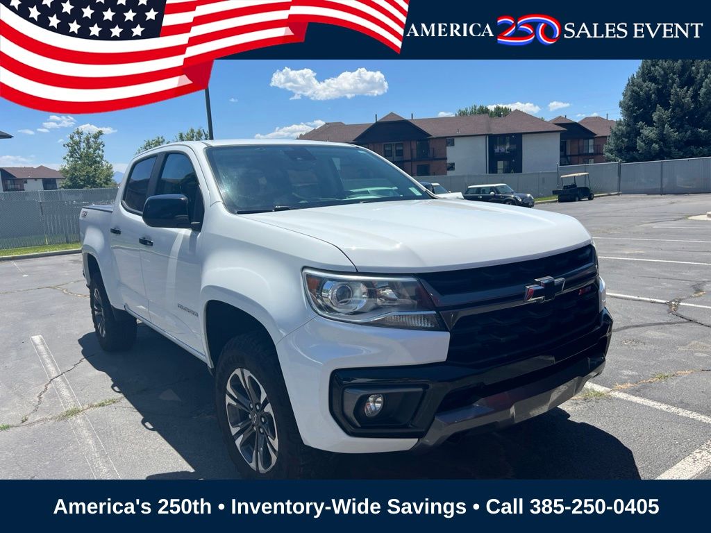 Summit White 2021 Chevrolet Colorado Pickup Truck Four-Wheel Drive 8-Speed Automatic
