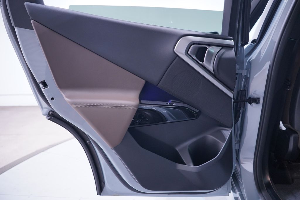Thumbnail: 2026 BMW X3 - 14
