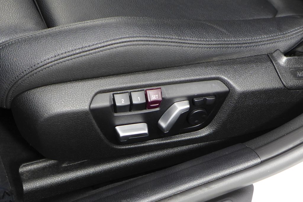 2018 BMW 3 Series 330i 23