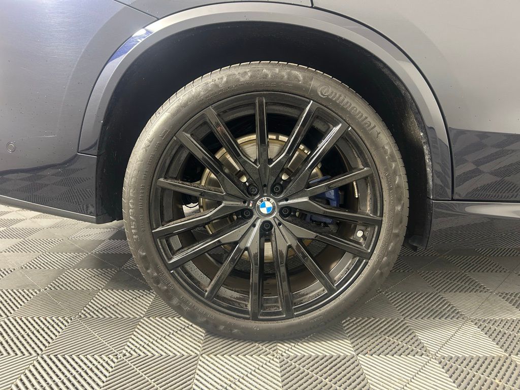Thumbnail: 2024 BMW X5 - 11