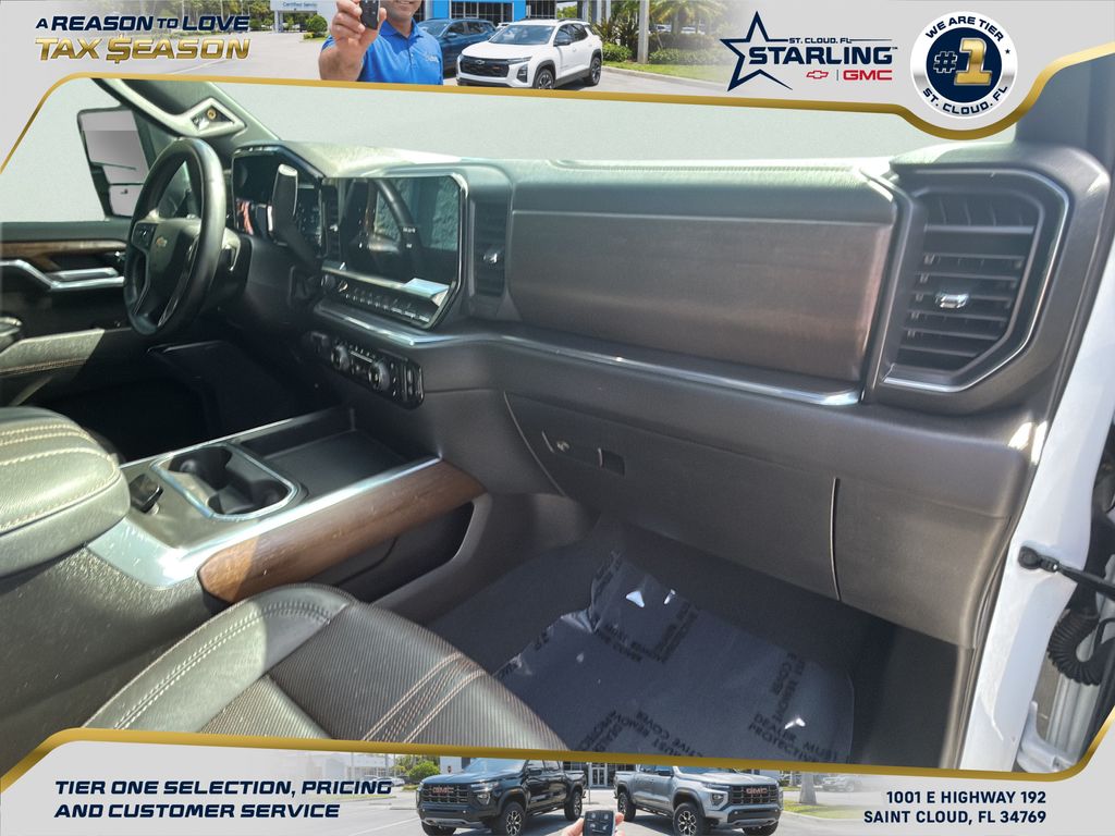 Summit White 2024 Chevrolet Silverado 3500HD High Country Crew Cab 4WD Pickup Truck Four-Wheel Drive Automatic