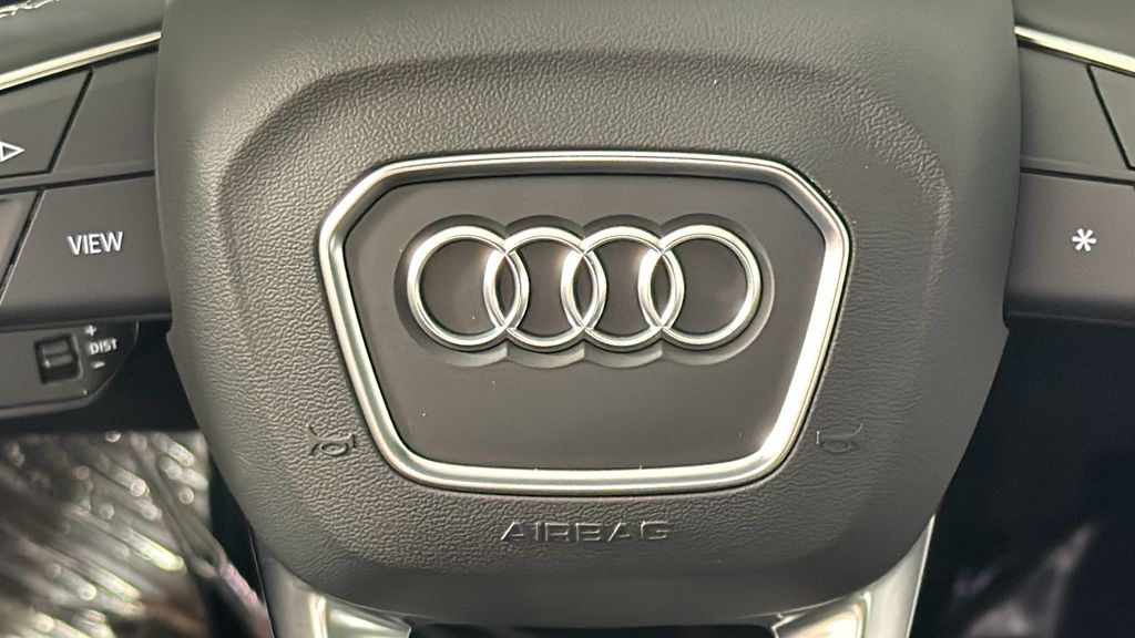 2025 Audi Q7  16