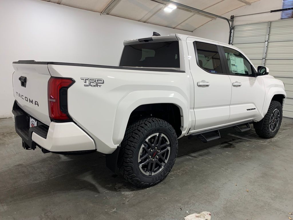 2024 Toyota Tacoma TRD Sport 3