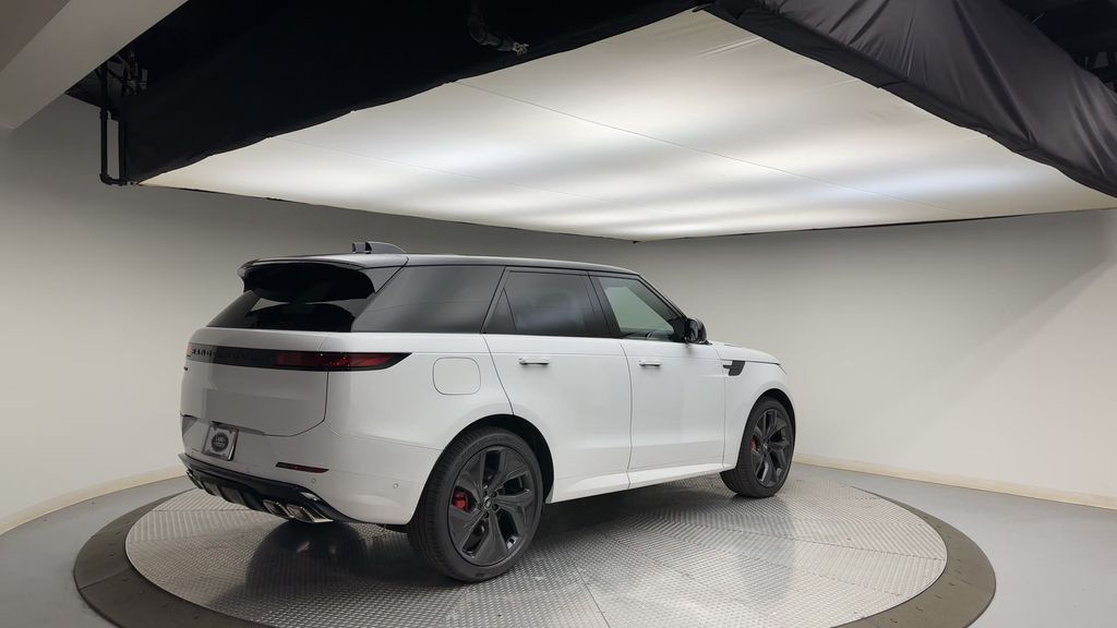 2025 Land Rover Range Rover Sport Dynamic 8