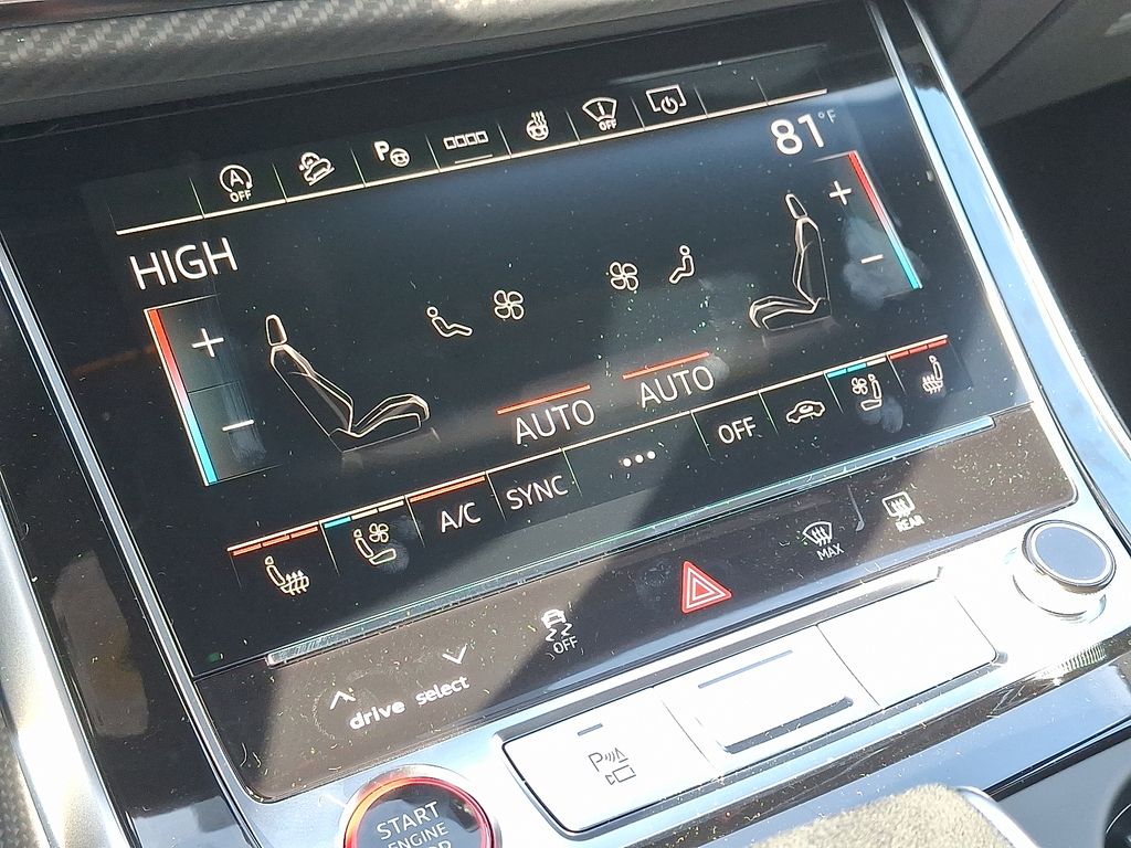 Thumbnail: 2026 Audi RS Q8 - 13