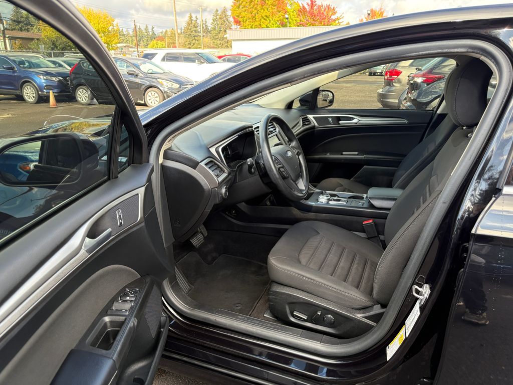 2019 Ford Fusion SE