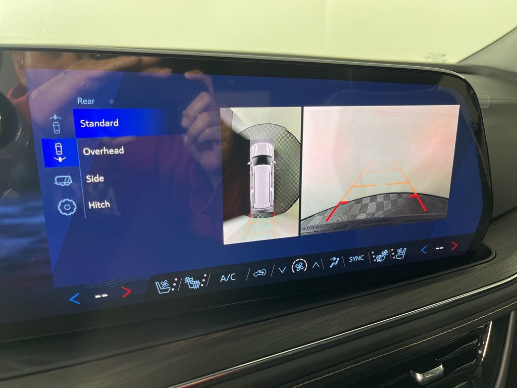 Thumbnail: 2026 Chevrolet Suburban - 30