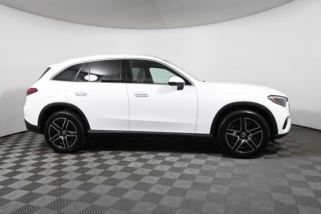 Thumbnail: 2027 Mercedes-Benz GLC - 8