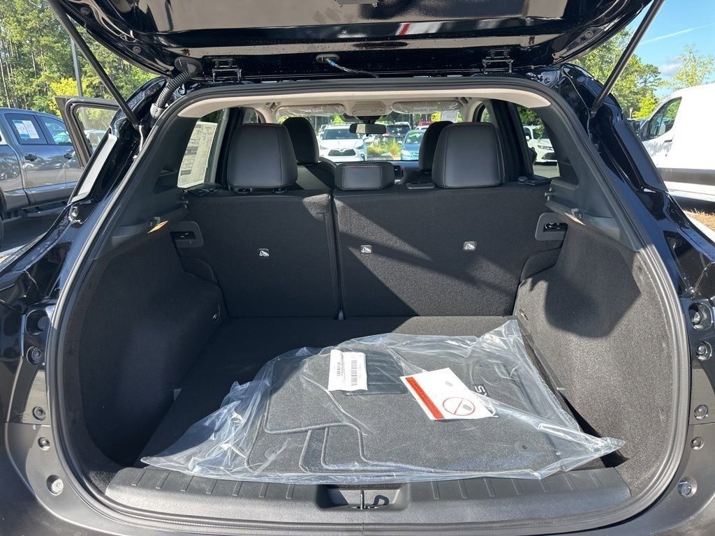 2025 Super Black Nissan Kicks SR FWD SUV
