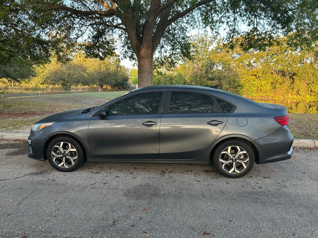 Thumbnail: 2021 Kia Forte - 2