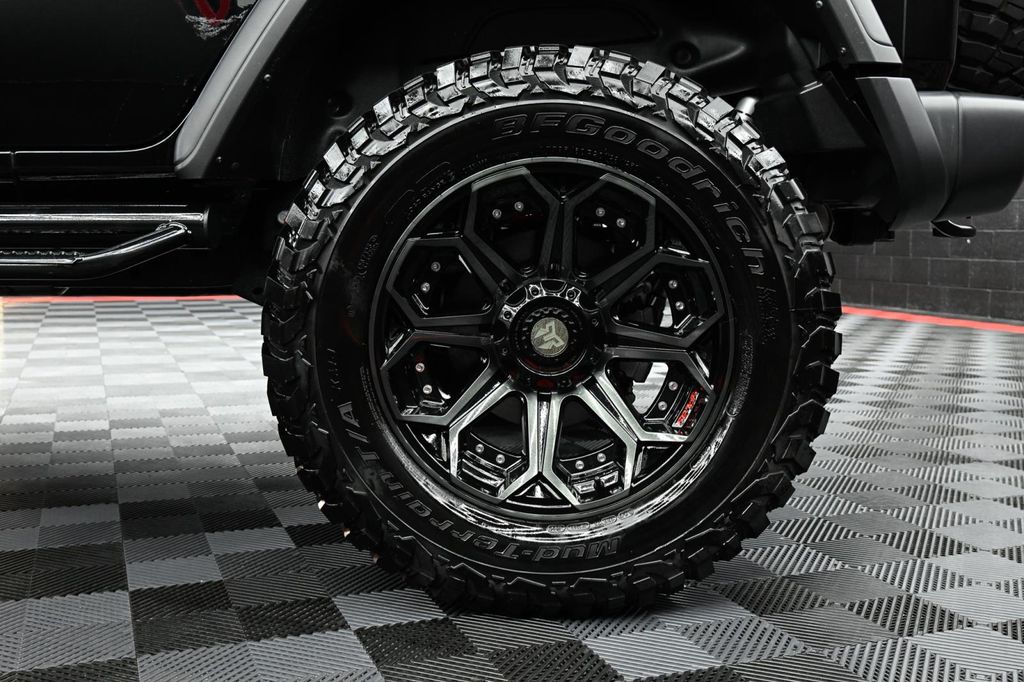 2025 Jeep Wrangler 4-Door Willys - Photo 19