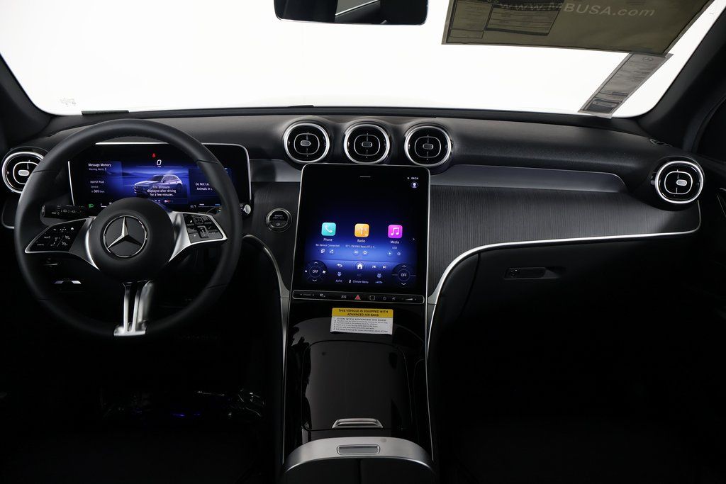 2025 Mercedes-Benz GLC 300 4