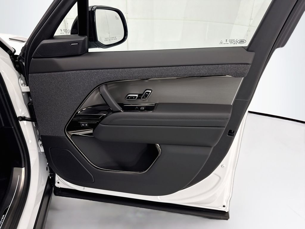 New 2026 White Land Rover Dynamic SE image 24