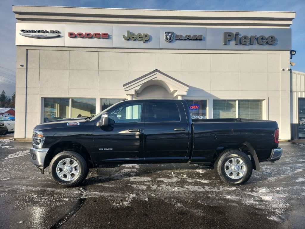 2026 RAM 2500 Big Horn Crew Cab 4WD