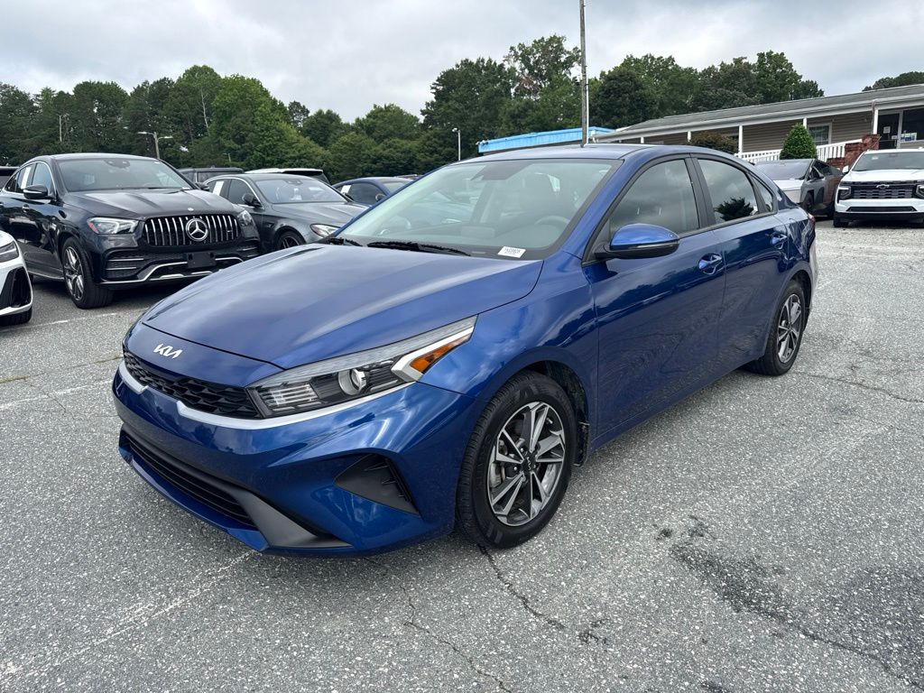 Deep Sea Blue 2024 Kia Forte Sedan Front-Wheel Drive Continuously Variable Transmission