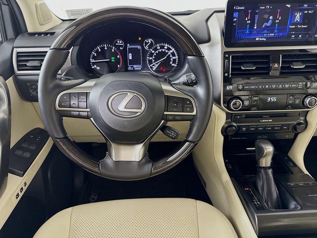Thumbnail: 2022 Lexus GX - 23