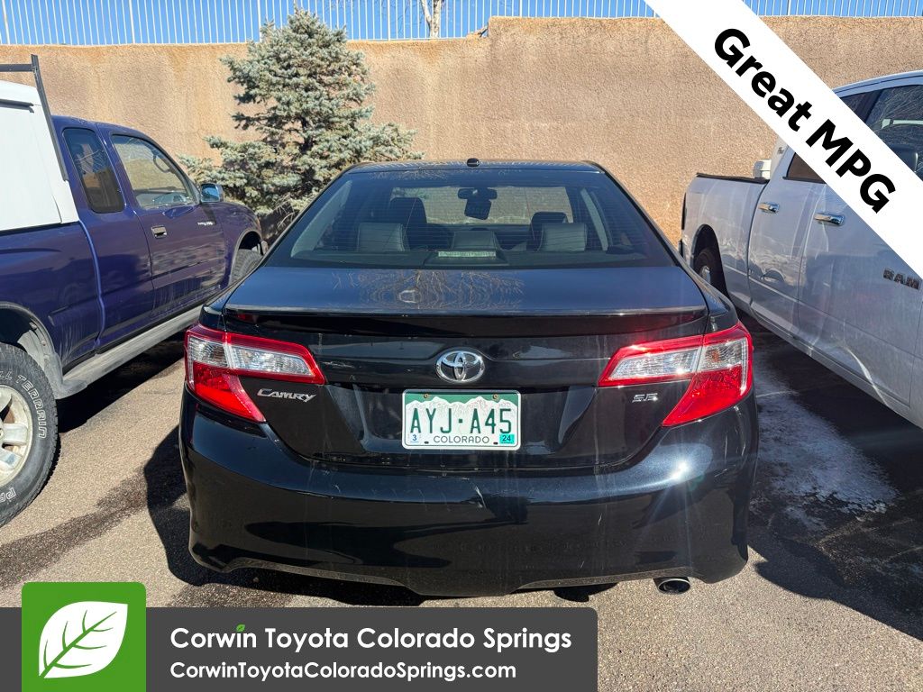 Attitude Black Metallic 2012 Toyota Camry SE Sedan Front-Wheel Drive 6-Speed Automatic
