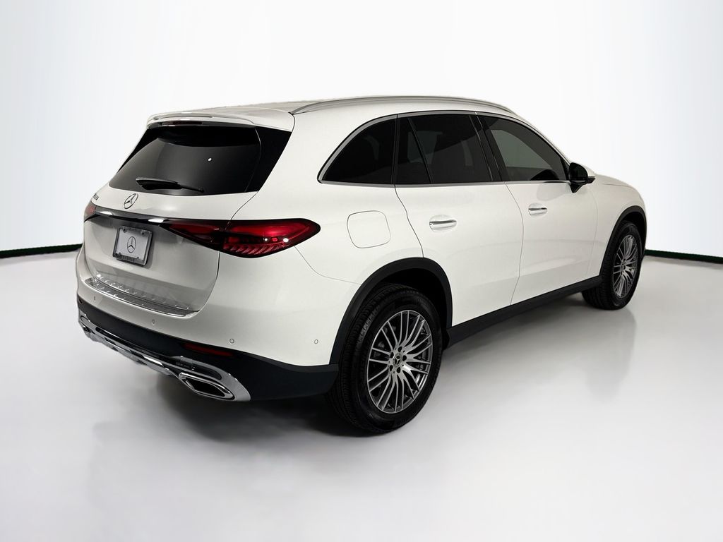 Thumbnail: 2026 Mercedes-Benz GLC - 5