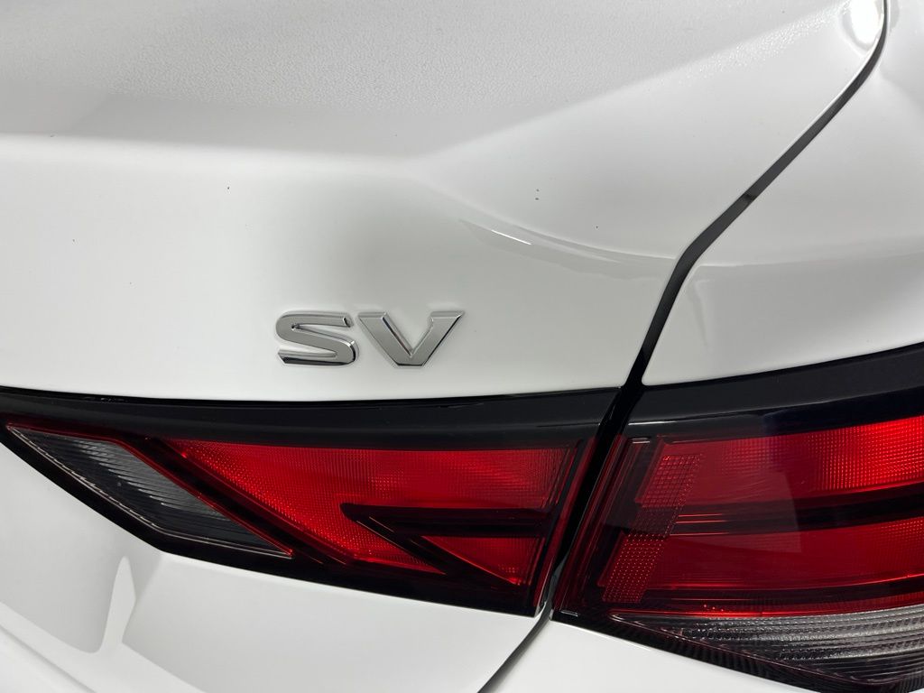 Thumbnail: 2024 Nissan Sentra - 5