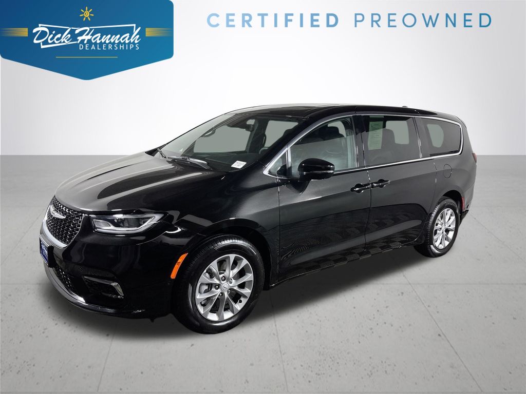 Diamond Black Crystal Pearlcoat 2025 Chrysler Pacifica Minivan All-Wheel Drive 9-Speed Automatic