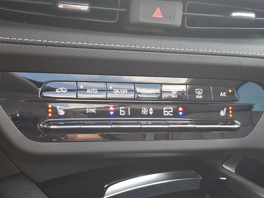 2023 Buick Envision Essence 17
