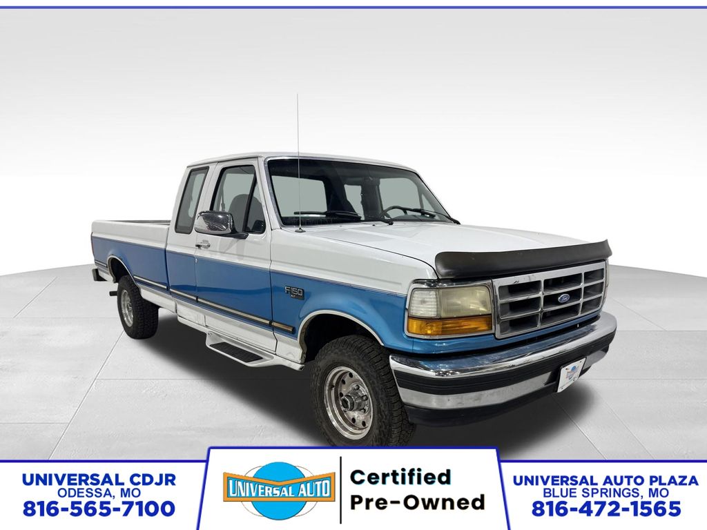 White 1995 Ford F-150 Pickup Truck Four-Wheel Drive 4-Speed Automatic