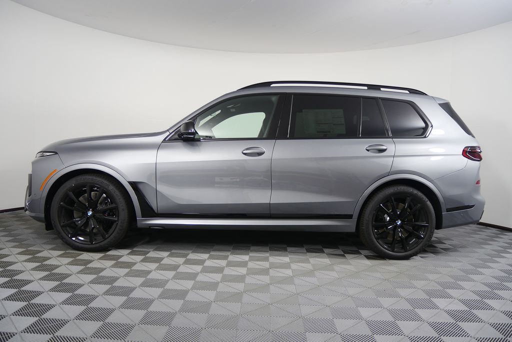 Thumbnail: 2026 BMW X7 - 6