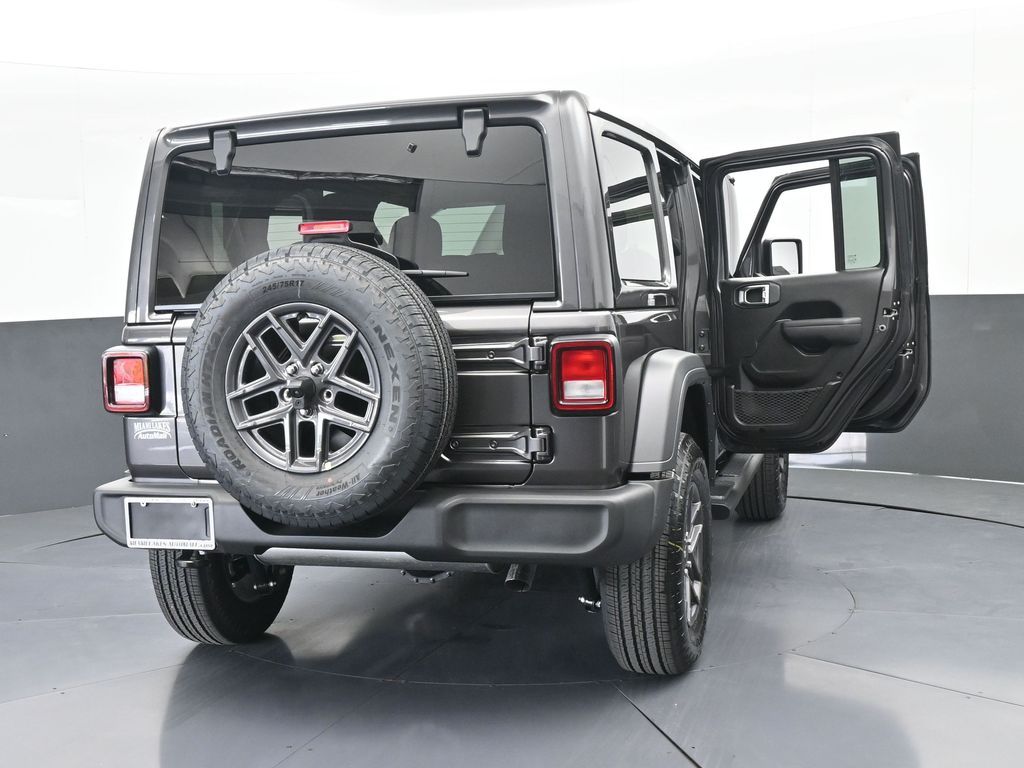 New 2026 Granite Crystal Metallic Clearcoat Jeep Sport S image 73