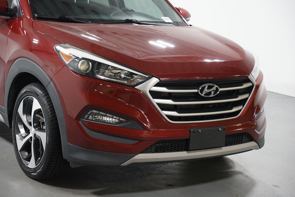 Thumbnail: 2018 Hyundai Tucson - 4