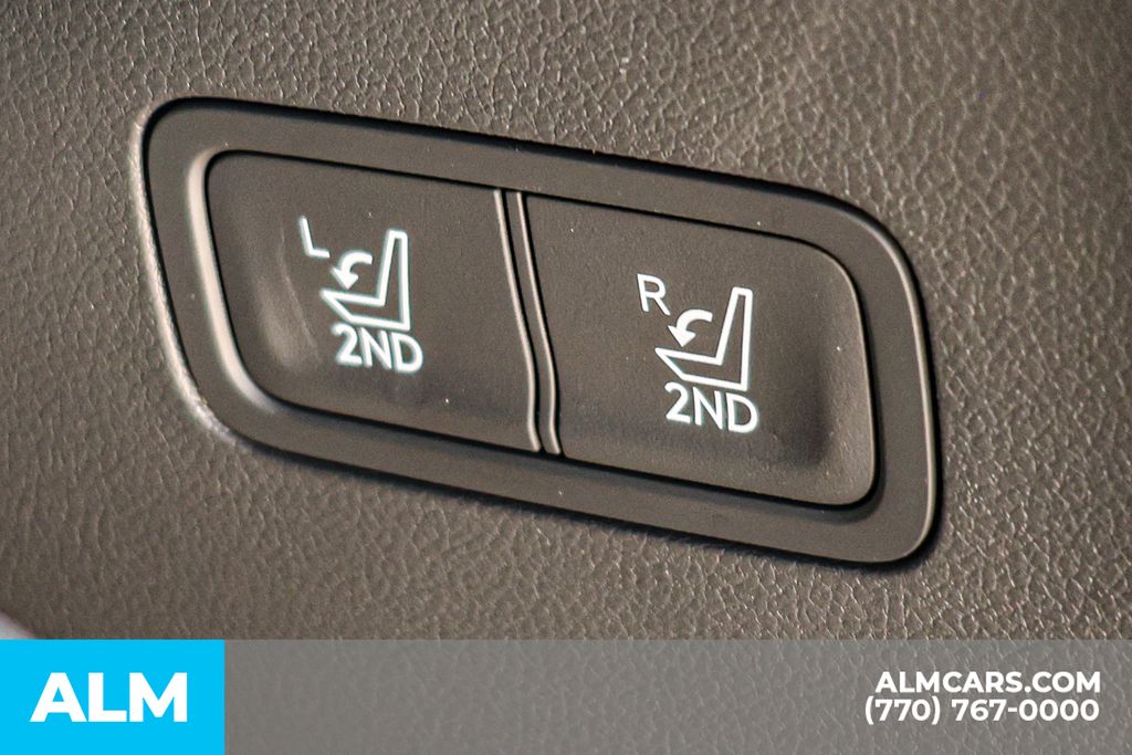 Used 2026 Blue Hyundai SEL image 25