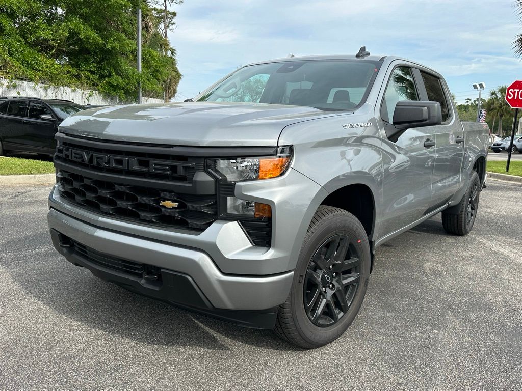 2024 Chevrolet Silverado 1500 Custom 4