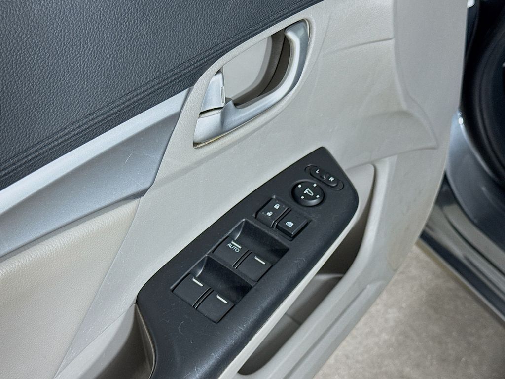 Used Car 2013 Honda Civic  Hybrid For Sale Under $10,000 In Austin, Texas