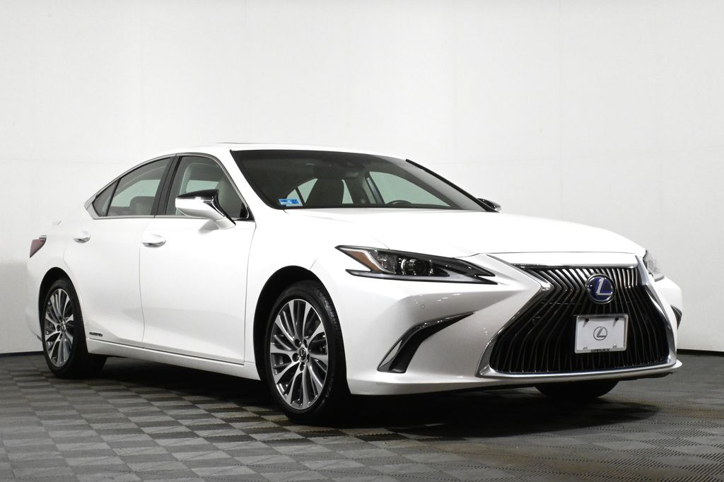 2020 Lexus ES Hybrid 300h 9