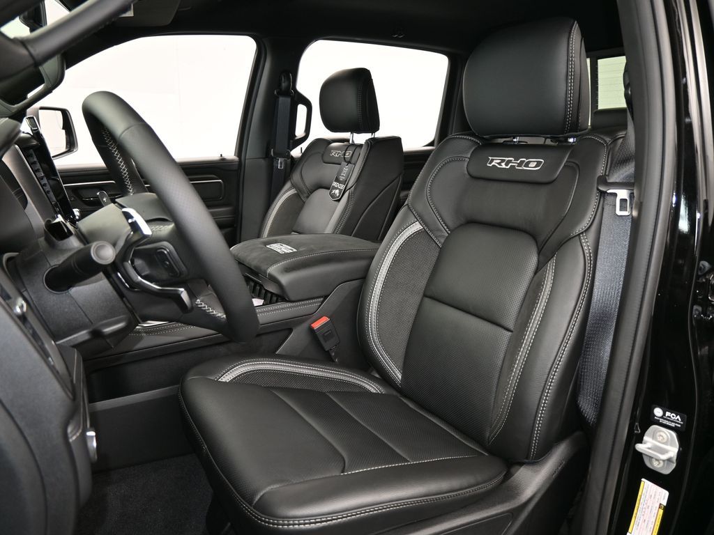 New 2026 Diamond Black Crystal Pearlcoat Ram RHO image 11