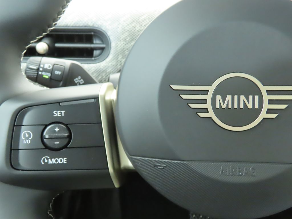 Thumbnail: 2026 MINI Cooper - 11