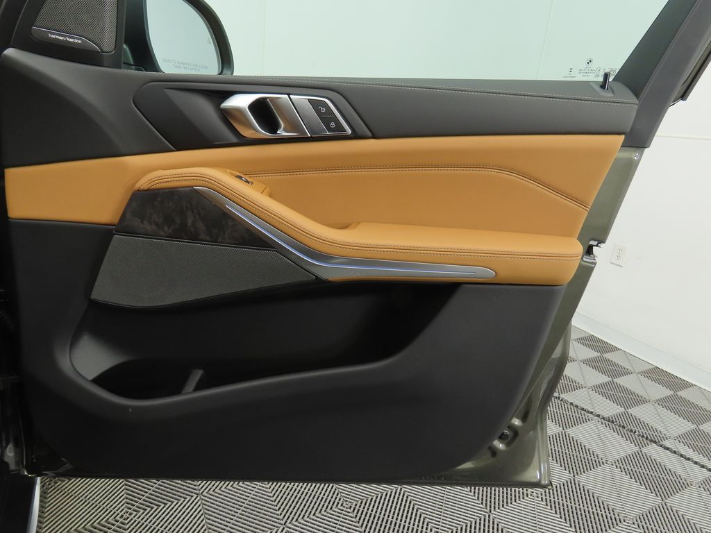 Thumbnail: 2026 BMW X5 - 25