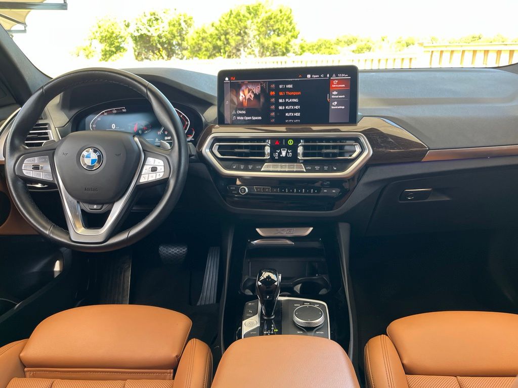 Thumbnail: 2022 BMW X3 - 16