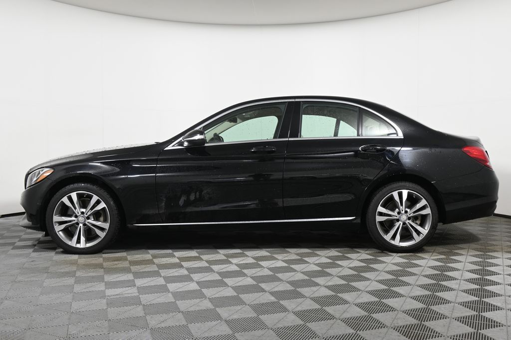 Thumbnail: 2015 Mercedes-Benz C-Class - 2