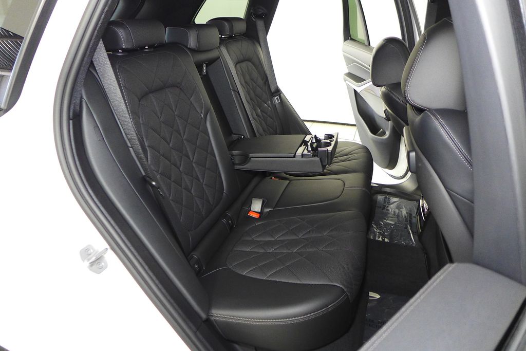 Thumbnail: 2023 BMW X5 - 20