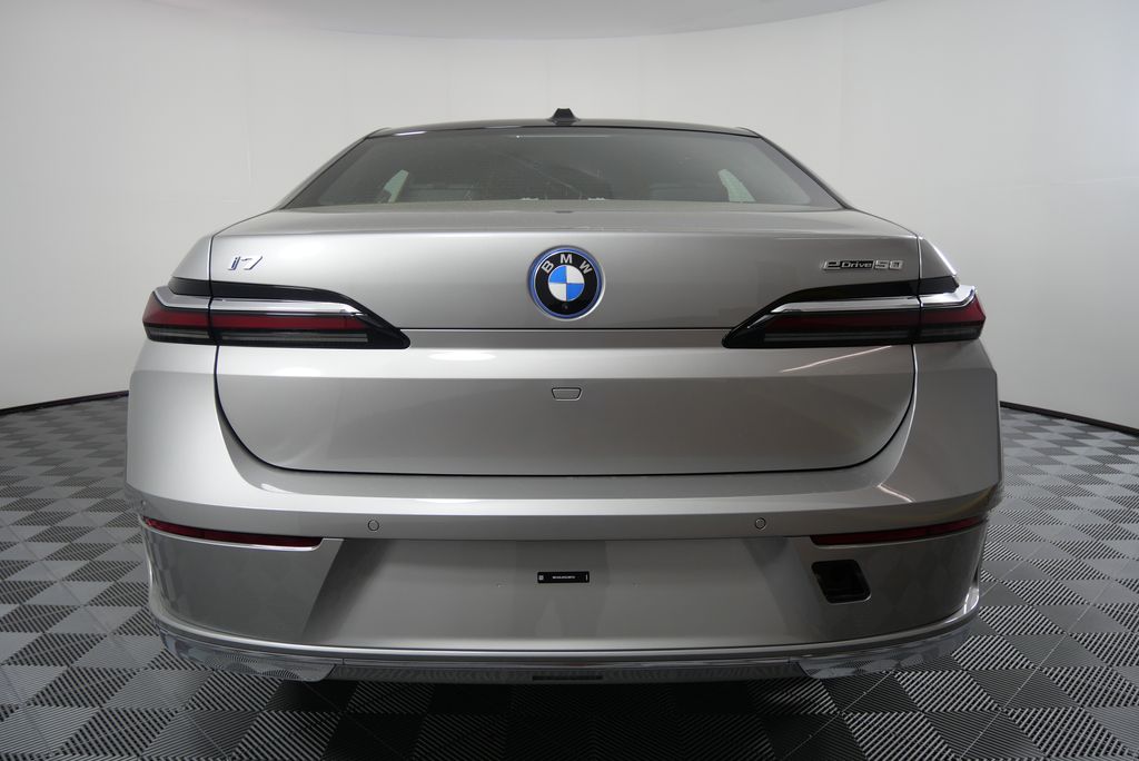 Thumbnail: 2025 BMW i7 - 4
