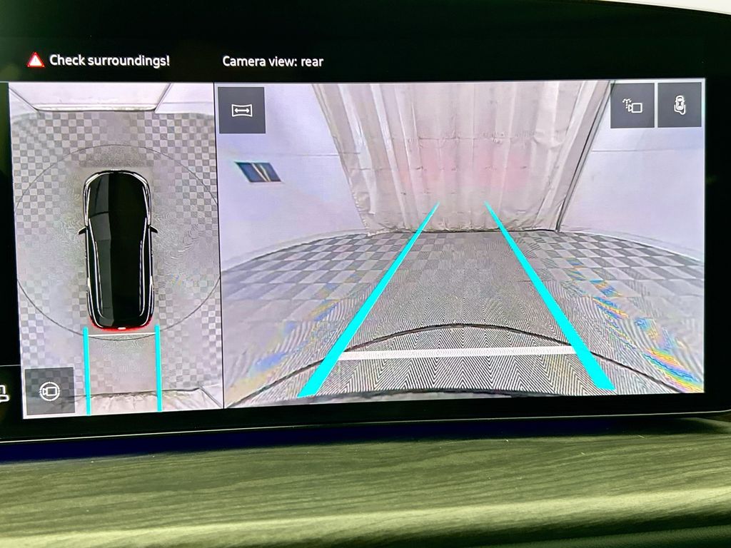 Thumbnail: 2025 Audi Q5 - 15